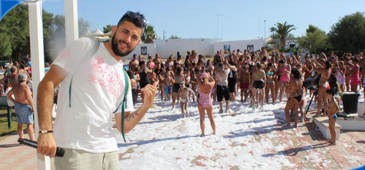 Happy Camp Mobile Homes In Villaggio Lamaforca Camping