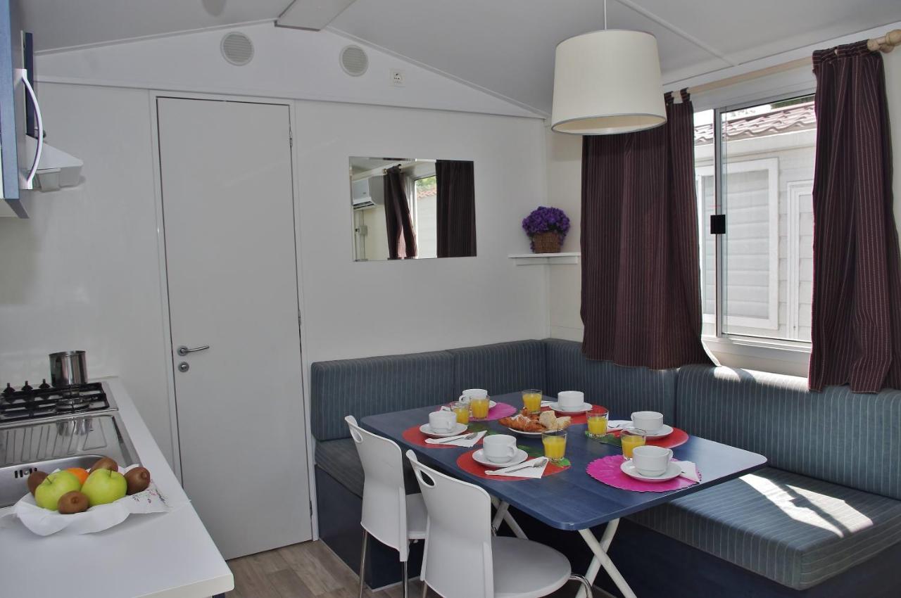 Happy Camp Mobile Homes In Villaggio Lamaforca